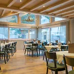 Jaegerhof Serviced Apartements Apartamento Zermatt