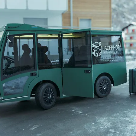 Jaegerhof Serviced Apartements * צרמט